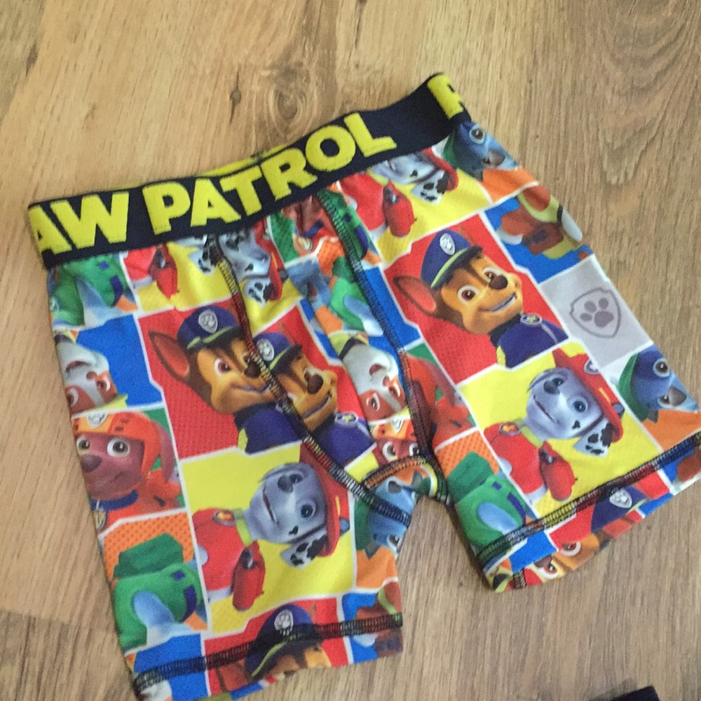 Boys Paw Patrol boxers size 6